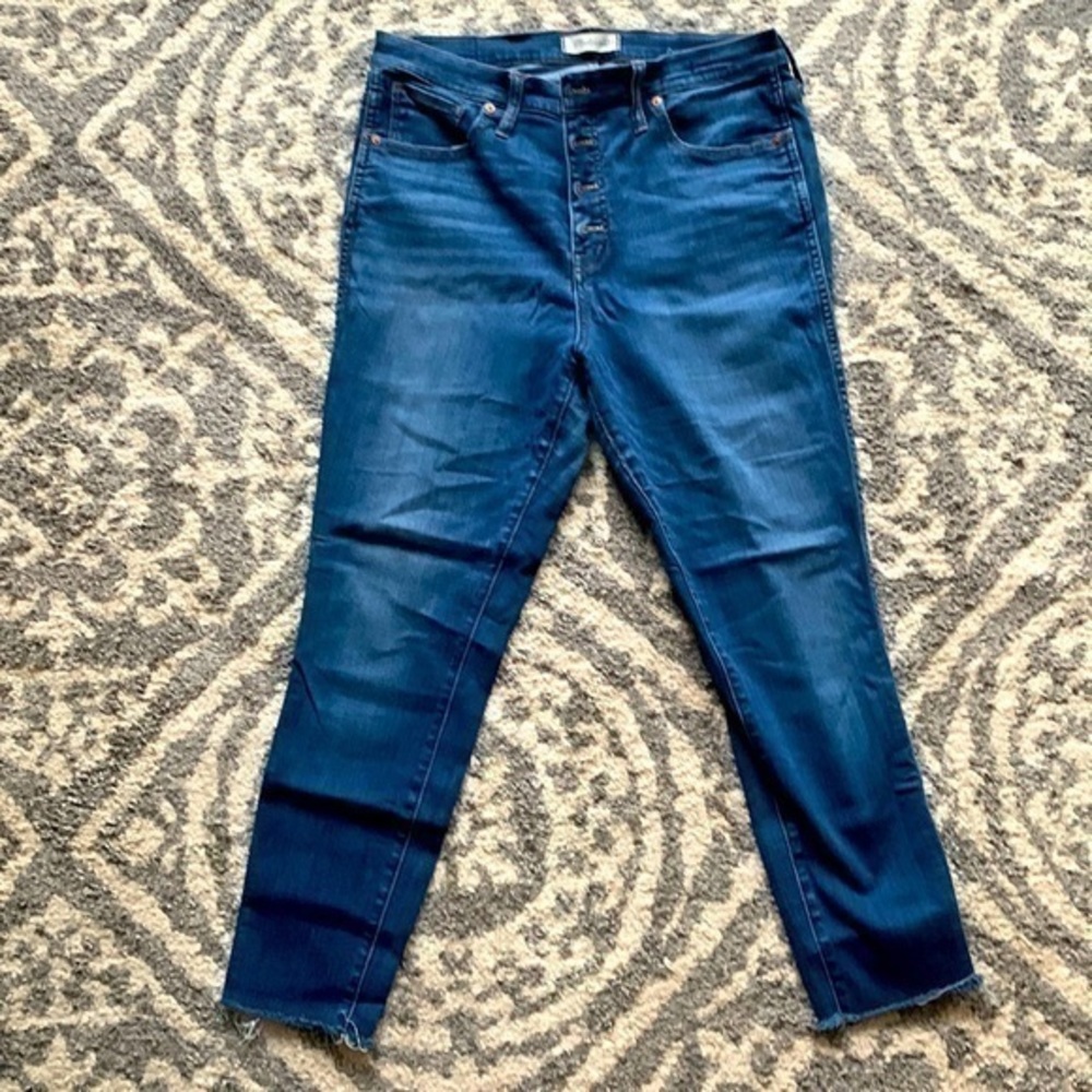 Madewell 10” high rise crop. Button fly. Great condition